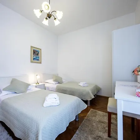 Bruna Villa
